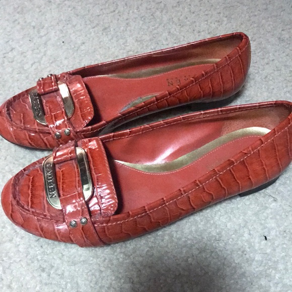 Shoes - Picture 2 of 2